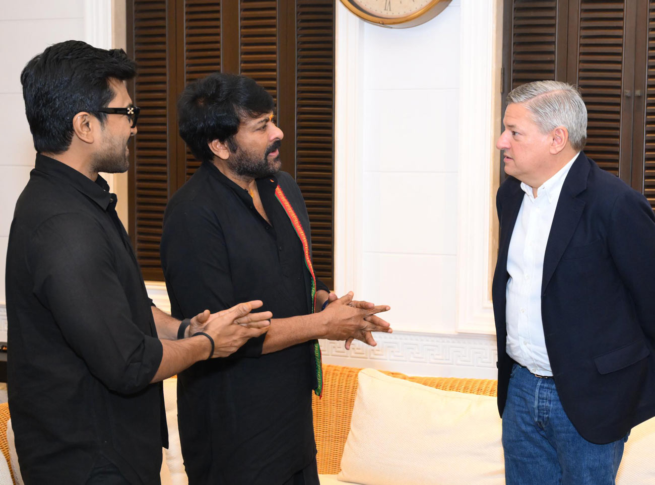 Netflix Ceo Meets Chiranjeevi And Ram Charan See Pictures