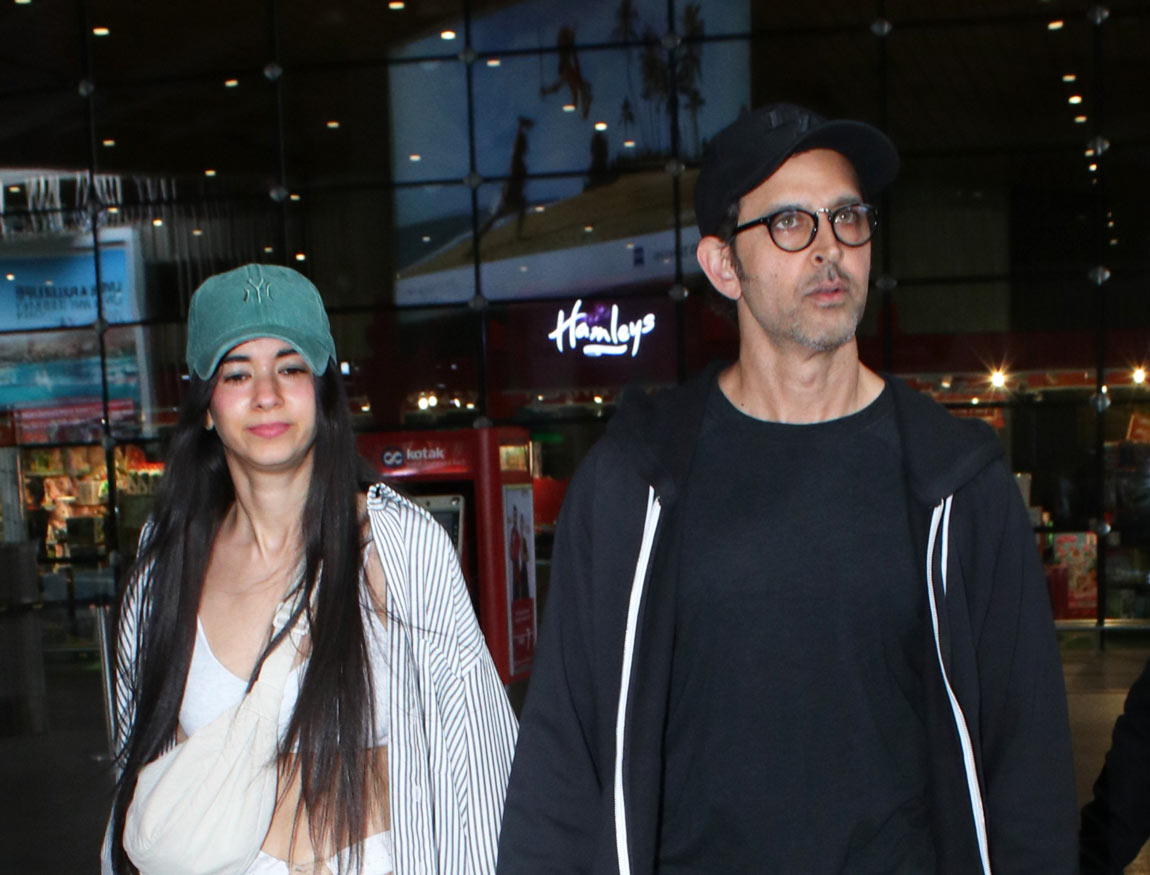 Hrithik Roshan Seen With Girlfriend Saba Azad - Pics And Video