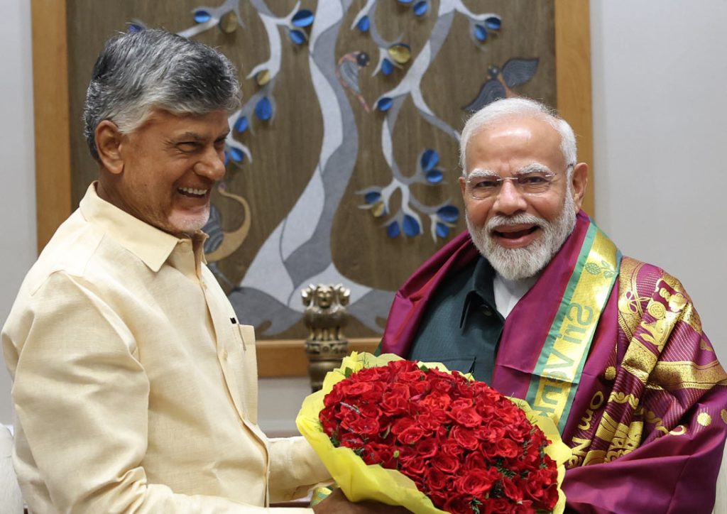 chandrababu-and-modi